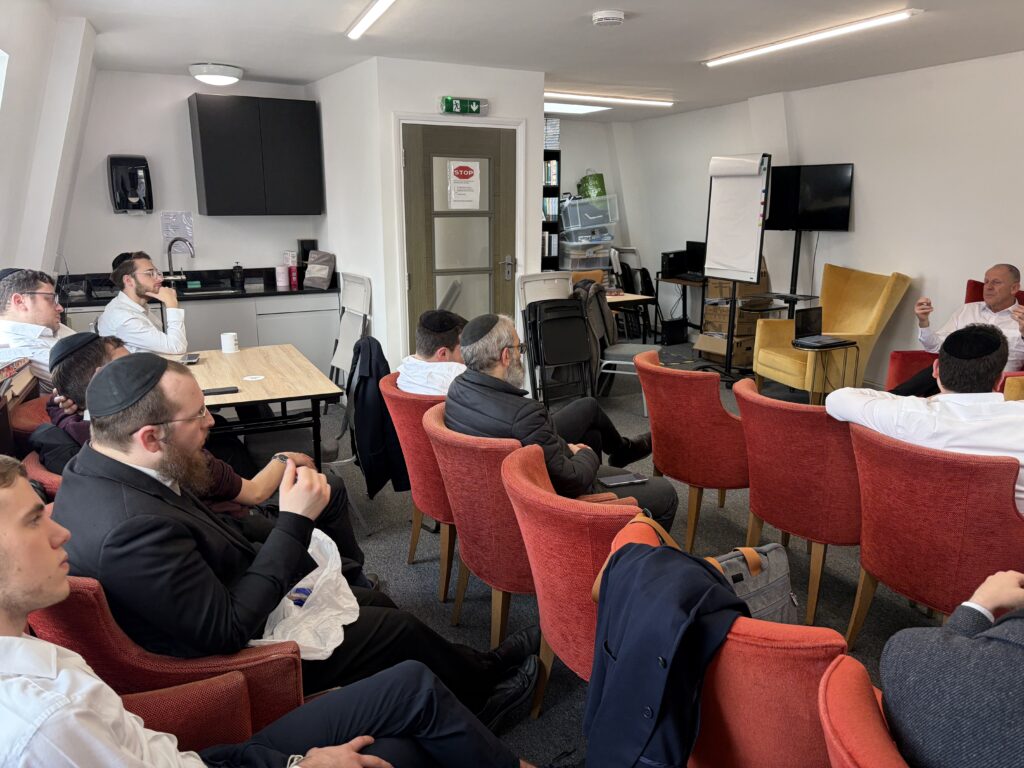The Rabbinic Training Academy in a class